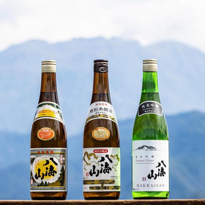 【ふるさと納税】酒 日本酒 飲み比べ 3本 × 720ml ( 八海山 清酒 & 特別本醸造 & 純米吟醸 55％ ) | お酒 さけ 人気 おすすめ 送料無料 ギフト セット