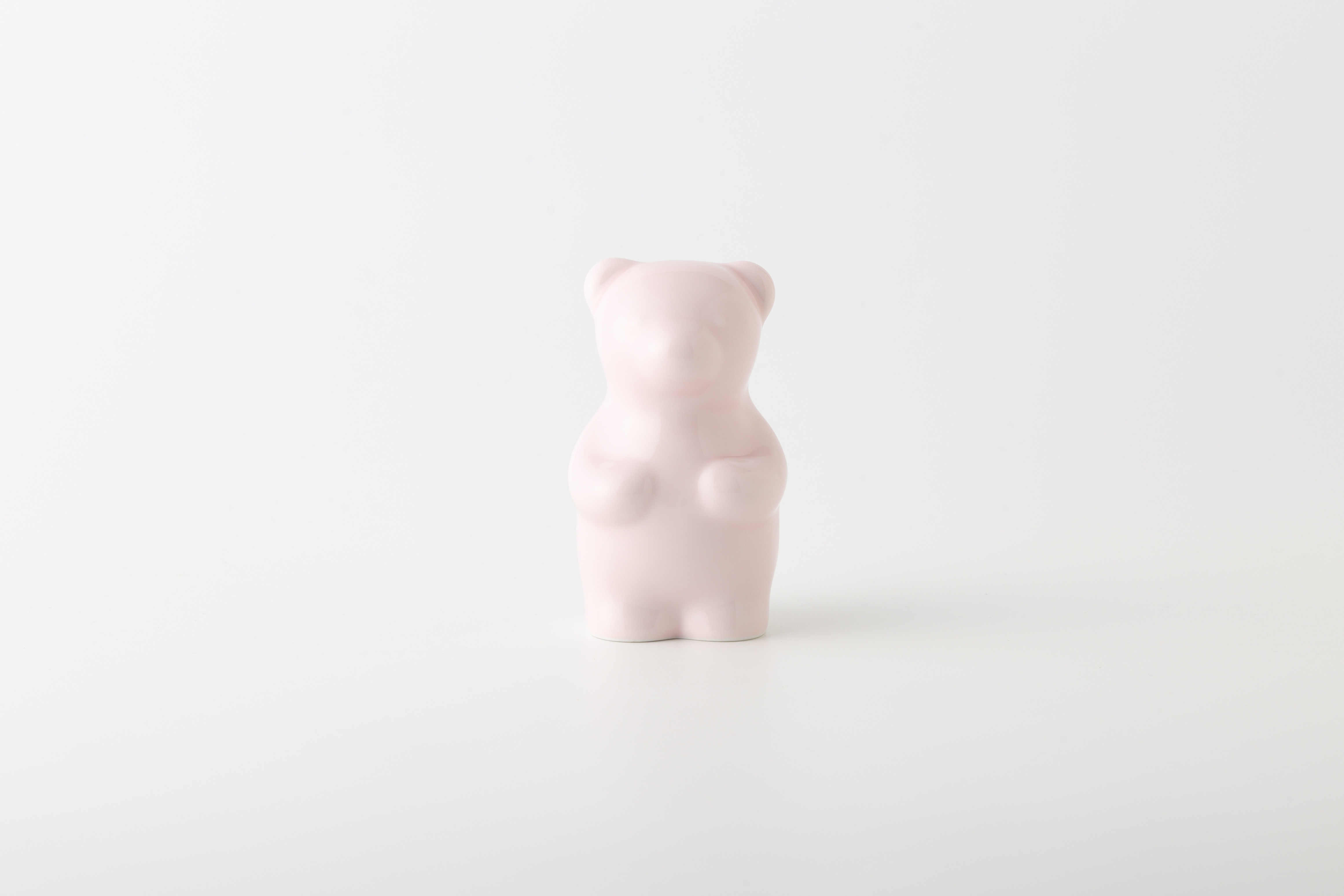 
                  有田焼　磁器製フィギュアmomocobear「babypink」　MR22
                