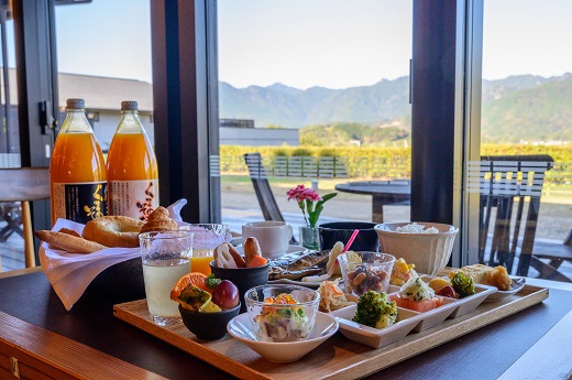 世界遺産リゾート 里創人 熊野倶楽部 宿泊割引券 50,000円分 【ミシュランガイド2019 三重旅館部門 最高ランク評価☆】 宿泊券 宿泊チケット チケット 割引券 トラベルクーポン トラベル 旅