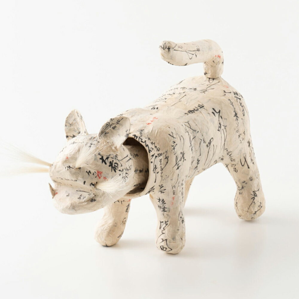 【ふるさと納税】 張り子虎 田井民芸の張り子虎 古文書仕立て(8号) [ 張り子 古文書 和紙工芸 郷土玩具 伝統工芸 香川県工芸 工芸品 和紙張り子 虎置物 和風置物 節句飾り 工房制作 職人仕上げ 工芸オブジェ 香川県 三豊市 返礼品 50000 50,000円 台 田井民芸 ]