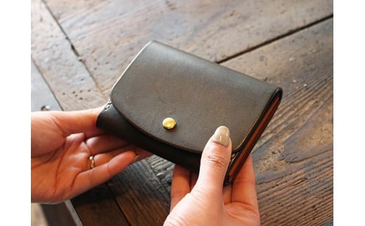 OND WORK SHOP イタリアンレザーの「かぶせのお財布」　牛革/本革　レザークラフト レディース メンズ 二つ折り コンパクト おしゃれ