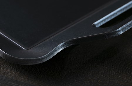 究極の極厚グリルプレート【厚さ6mm・中サイズ25cm×32cm・ファミリー用】アウトドア（キャンプやBBQ）で大活躍☆IH可 