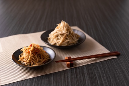 ＜全3回連続定期便【訳あり】小分け冷凍野菜3種詰め合わせ 合計4.2kg（ささがきごぼう・千切りごぼう・ほうれん草）＞【MI407-bk-A】【ベーカリー梅茂登】