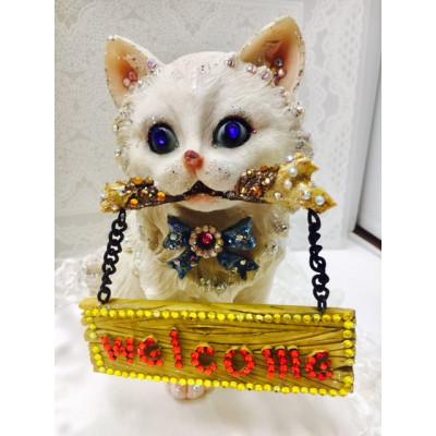 ふるさと納税 中間市 ジュエリー招き猫:ウエルカムキャット(ボード付き)白猫 |  | 02
