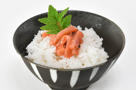 小野万 塩辛 珍味 5品セット 贈答用 [小野万 宮城県 気仙沼市 20562580]ギフト おつまみ 酒の肴 詰め合わせ セット 冷蔵 いか イカ 塩辛 数の子 松前漬け めかぶ