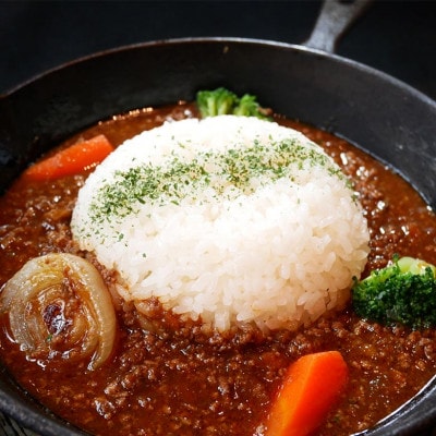 熊本和牛あか牛お土産品セット(カレー180g、挽肉カレー220g、しぐれ煮100g、肉みそ140g)【1556834】