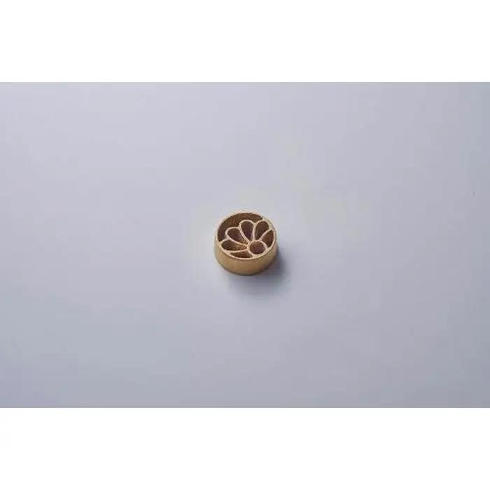 花をみずみずしく長持ち！銅合金製 針のない剣山と金属釉 水盤のセット（Petal Sサイズ）