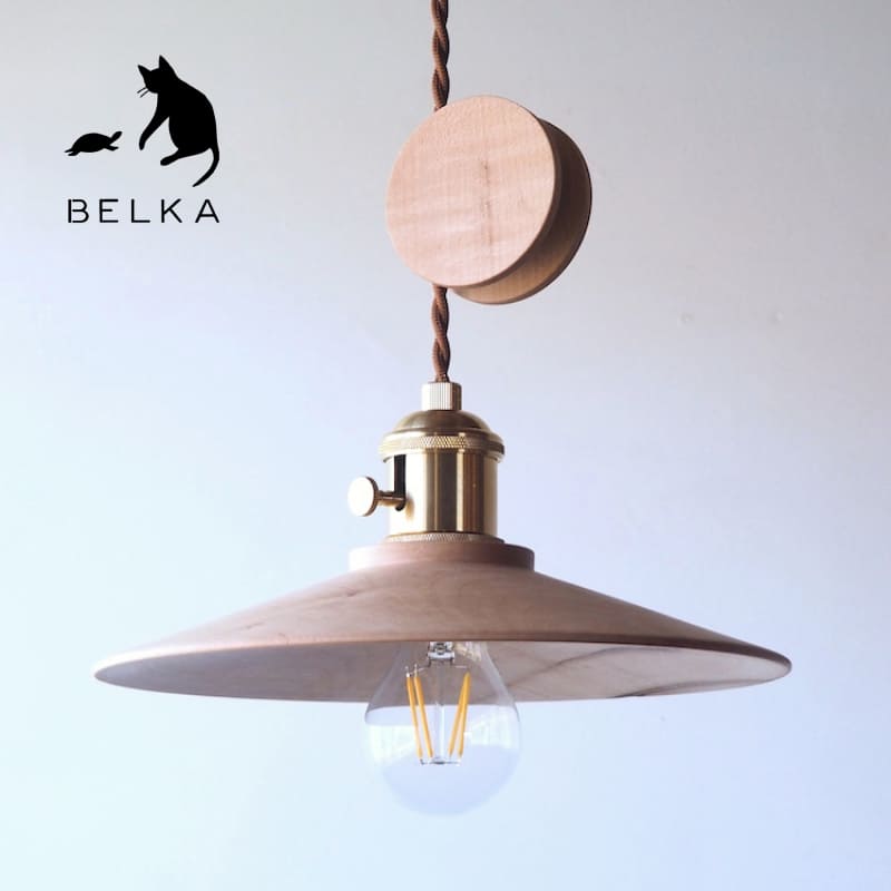 【ふるさと納税】国産かえでペンダントライト≪出荷時期：受注後、約3ケ月ほどで出荷予定≫ | 国産 かえで ペンダントライト ライト シェード ランプシェード 照明 真鍮 ブラウン コード コードリール オン オフ スイッチ 天然木 木目 木材 日本製 長野県 塩尻市