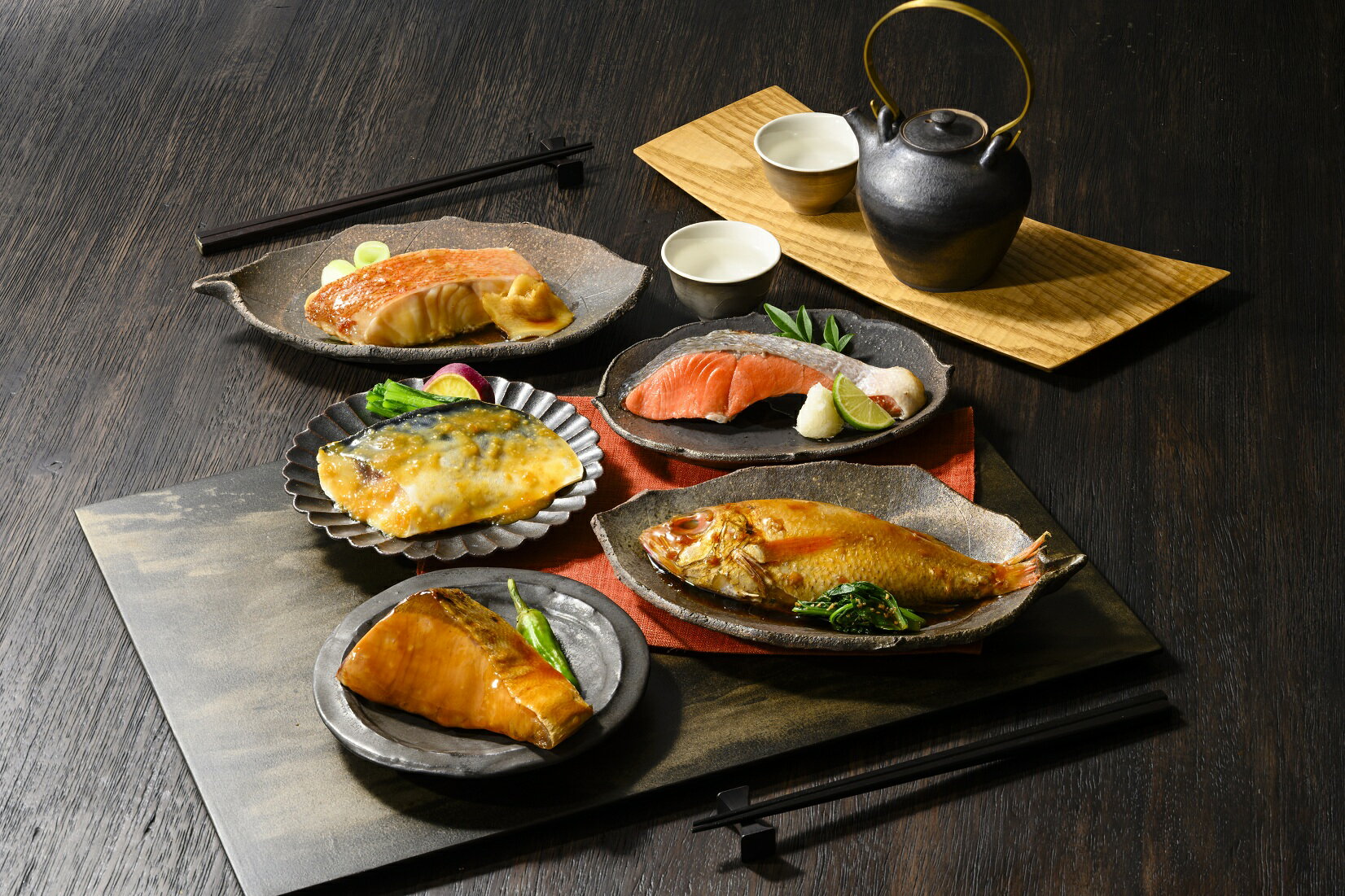 【ふるさと納税】〈山陰大松〉氷温熟成 煮魚・焼魚ギフトセット 5種 10切 NYG-10【25-010-003】 さば ぶり 鮭 のどぐろ 国産
