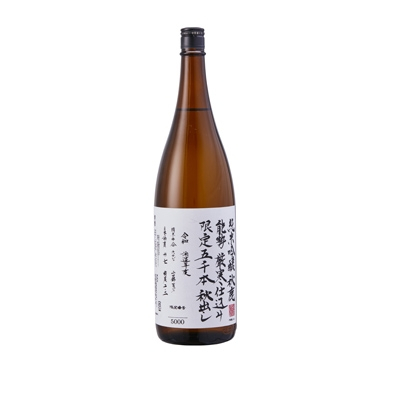 
＜季節限定品＞ 秋鹿　純米吟醸　限定秋出し　1.8L【1141346】
