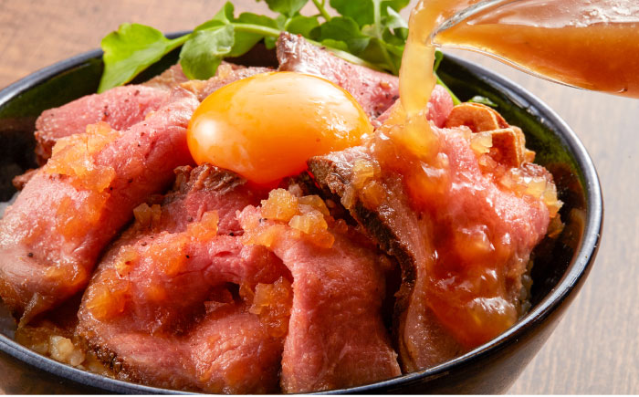 【全12回定期便】その旨味、最上級！「しまね和牛肉」で作った 和風ローストビーフ 約450g 【高級 焼肉勇花理(ゆうかり)】 島根県松江市/有限会社おき精肉店 [ALFT022]