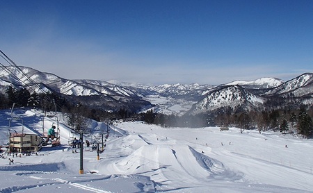 2025-2026　南郷スキー場 リフト1日券×3枚（⼤⼈）