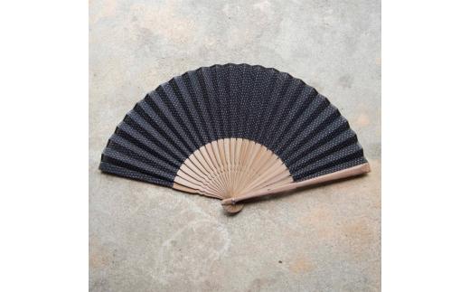 能登上布 扇子 麻織物 手仕事 日本製 和装 小物 着物 浴衣 伝統工芸品 民芸品 和雑貨 和小物 モダン おしゃれ シンプル ナチュラル 日常使い 涼しさ 蚊絣 石川 能登 羽咋 能登半島 プレゼント ギフト にも