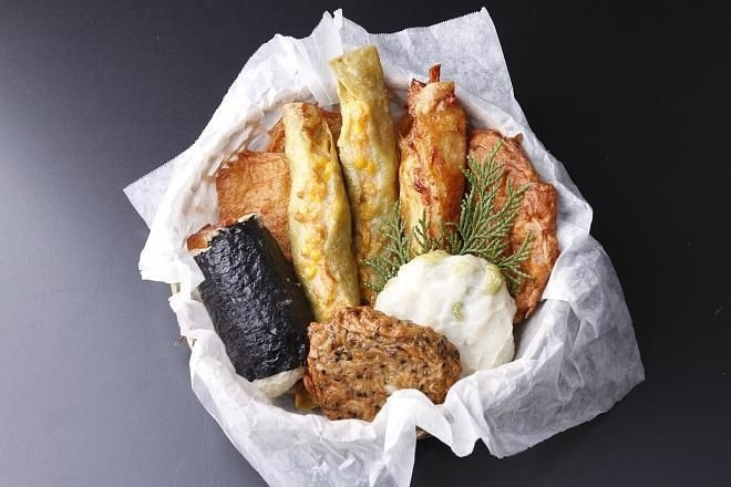
            わか草コーンさつま揚げセットA 魚万商店 老舗かまぼこ専門店 さつまあげ ギフト 練り物 すり身 つまみ 詰合せ 惣菜 天ぷら アテ 一品 奈良県 奈良市 なら 10-017
          