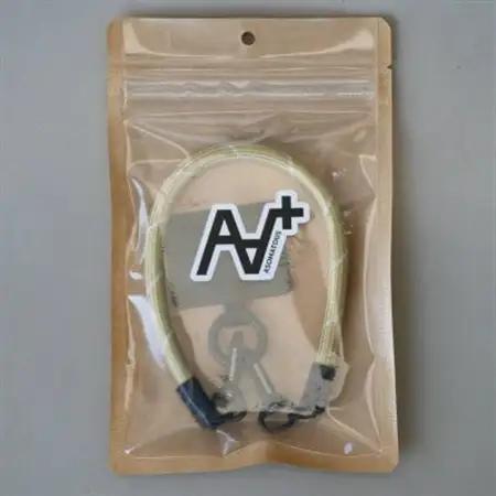 loops(ベージュ)普段使いのスマホ、キャンプや登山などのアウトドアでも大活躍のマルチストラップ【1582415】