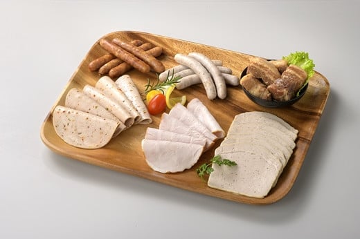 
                  【定期便10ヶ月】無添加 ハム・ソーセージ倶楽部 10回コース Ark館ヶ森
                