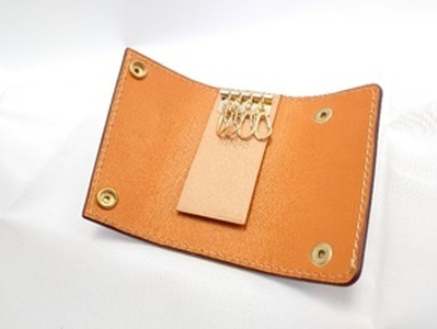 【SNAKER-handicraft】本革栃木レザー使用 4連キーケース SNAKERオリジナルホック付 キャメル