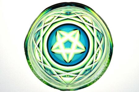 島津薩摩切子　与論町オリジナル二色猪口　蒼黄緑 | 伝統工芸品 薩摩切子 切子 グラス 薩摩切子 冷酒 晩酌 グラス 薩摩切子 グラス ギフト 人気 おすすめ 与論町 限定 薩摩切子