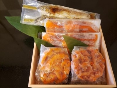 ビワサーモン堪能セット3【刺身（昆布締め）60g×2、ユッケ（いくら・胡麻入り）60g×2、姿塩焼2匹×1】