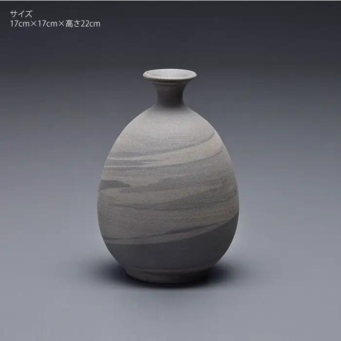 【波佐見焼】作：立井清人 練象嵌細首花瓶 花瓶 木箱入り 食器 皿 【治甫窯】【くらわんか】 [AA24]  波佐見焼
