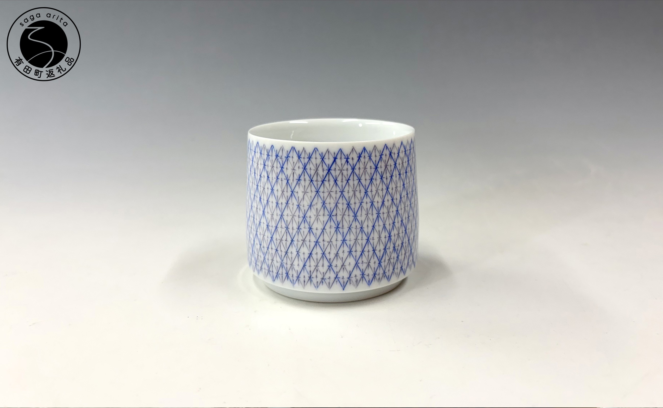 
                  有田焼 彩色象嵌ぐい吞み D【中仙窯・中尾恭純作】酒器 ぐい吞み 日本酒 一点物 象嵌 伝統工芸 作家 うつわ ぐいのみ 手描き A130-44
                