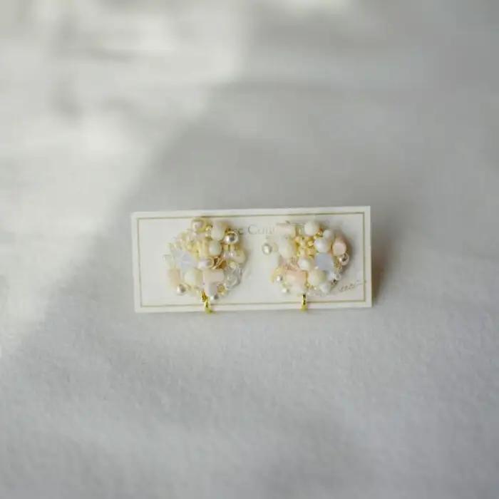 【宝石珊瑚】 (選べる) 赤、白、ピンク珊瑚の刺繍ピアス イヤリング 【株式会社ケンセン35】 [ATAR050-02]