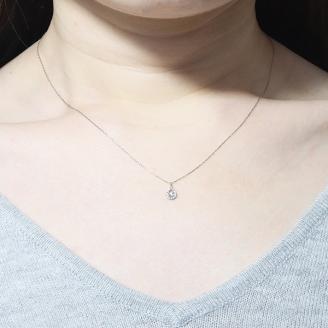 プラチナ　しずく取り巻きペンダント　0.10ct　　BQ83
