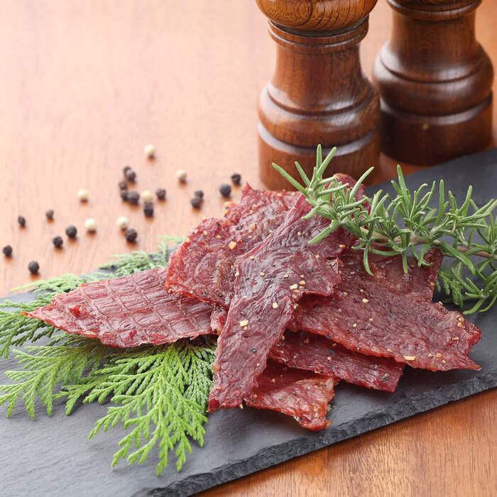 【飛騨 味職人】飛騨牛 干し肉 ビーフジャーキー 30g×10箱 珍味 おつまみ お酒のお供 つまみ 牛肉 肉 和牛 赤身 常温 人気 贈答品 ギフト 贈り物 プレゼント お歳暮 お中元 父の日 敬老の日 飛騨 ジャーキー 36000円 岐阜県 下呂市