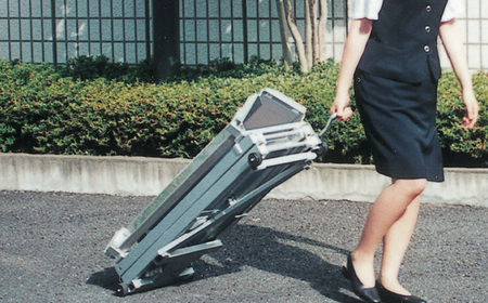 No.420 花岡車輌ダンディリフト 電源不要の車いす専用リフト ZHW－150