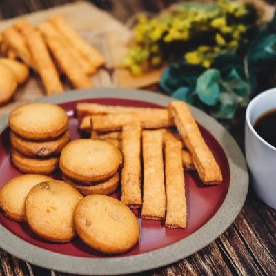 ふるさと納税 関市 アダチブレンド 200g(約20杯分)& 焼き菓子 3袋×2種類 <詰め合わせ> カフェ・アダチ |  | 01