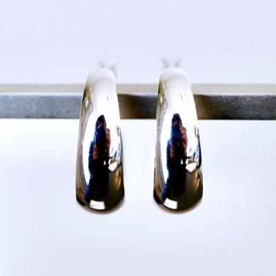 ふるさと納税 昭和町 Pt900 プラチナ(地金) フープピアス (直径15mm) 保証書付 KO-0058 |  | 01