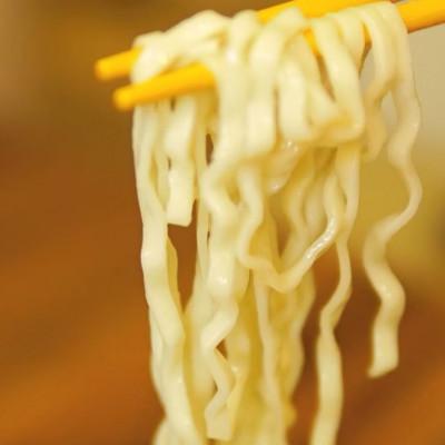 ふるさと納税 与那原町 沖縄そば4種食べ比べセット(塩なんこつソーキ・三枚肉・炙りスーチカー・てびち) |  | 02