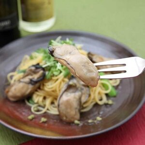 【苫屋の燻製】【H28いわて特産品コンクール入賞】大槌の牡蛎燻製《山椒オイル》L 180g×1個