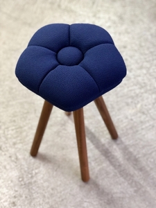monaca stool：kikyo（モナカスツール 桔梗／ネイビー）