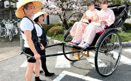 旅行 女性やカップルにおすすめ！【人力車でハートを探すカラコロ工房・京店商店街コース】（45分・2名乗/1台）島根県松江市/水の都を走る人力車「まつ笑」[ALGR003] 旅行 旅行