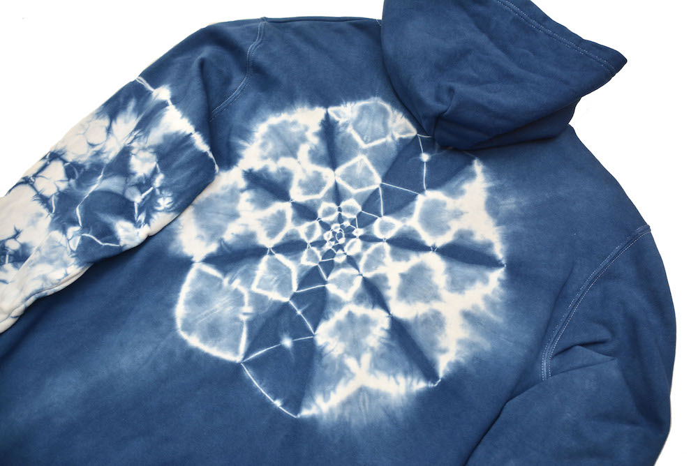 黒部の名水染めタイダイ藍染めパーカーD　XXLサイズ