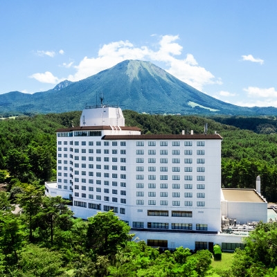 
                  鳥取県大山 メルキュール鳥取大山リゾート&スパ1泊2食オールインクルーシブ宿泊ペア招待券【1692213】
                