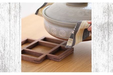 No.584 府中市の家具　 鍋敷き Lサイズ　ウォールナット