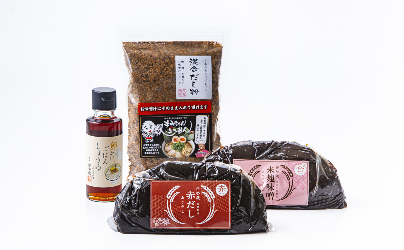 プラスティックやステンレスの桶とは異なる、「百年木桶」ならではの味わいを。創業100年以上続く、希少な木桶仕込みの究極の味噌と創業明治25年 福鰹屋の混合だしでつくる究極の味噌汁セット（赤だし500g