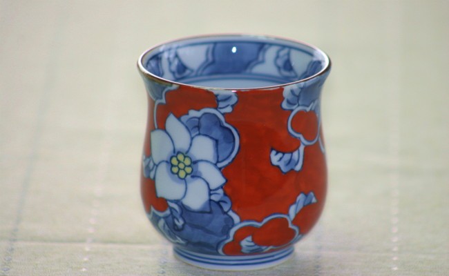 【伊万里焼】彩り唐花湯呑（１個） H305_イメージ2