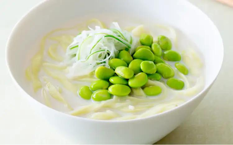 75P5502 朝採れ枝豆と減農薬米でつくった「えだまめん(米麺)」【 OGURA】