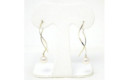 301　アコヤ真珠7.5mmピアス(K18)パール 宝石 アクセサリー ジュエリー 伊勢志摩 伊勢市 結婚式 入学式 ギフト 贈り物 フォーマル プレゼント 誕生日 本真珠 金