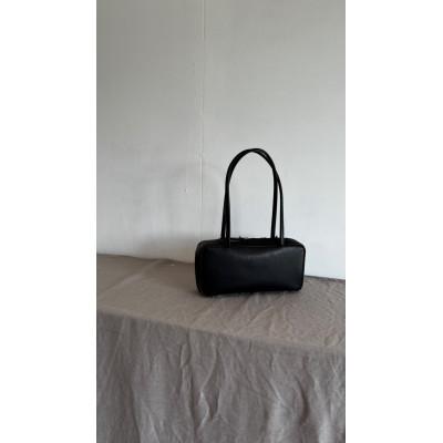 ふるさと納税 岡垣町 WZIP肩掛けボストンバッグ　黒