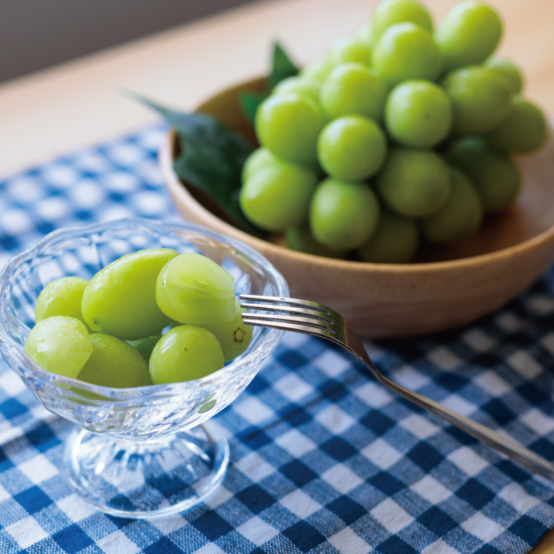 【2026年発送分先行予約】 秀品 シャインマスカット 約2kg (4~6房) | ぶどう 葡萄 マスカット フルーツ 果物 冷蔵 数量限定 おすすめ 愛媛県産 松山市 ブドウ マスカット フルーツ 