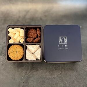 INFINI スイーツ詰め合わせ アソルティモン・プティ ネイビー缶 洋菓子 焼き菓子 サブレ メレンゲ クッキー缶 ギフト_0004-005-se4