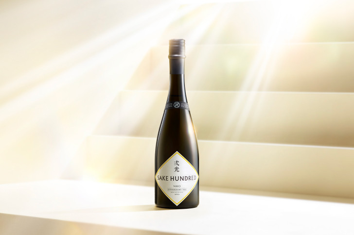 
            SAKE HUNDRED 弐光 NIKO 日本酒 四段仕込み 白麹 白瀧酒造 お歳暮 ギフト 贈り物 プレゼント
          