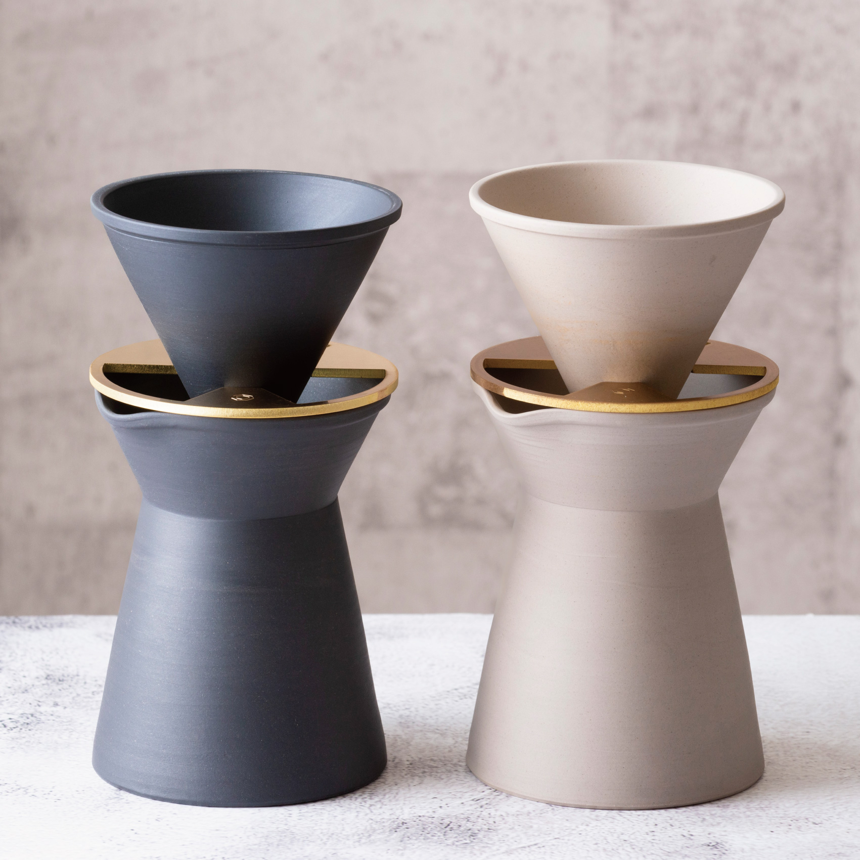 【萬古焼（ばんこやき）】コーヒードリッパーセット【白練】（コーヒー器具：ドリッパー、サーバー、真鍮台一式）南景製陶園│コーヒー 珈琲 ドリッパー キッチン用品 キッチン雑貨 食器 ギフト_イメージ3
