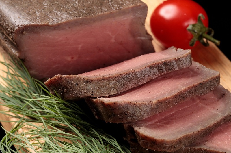 北海道　十勝ローストビーフ＆ベーコン８点