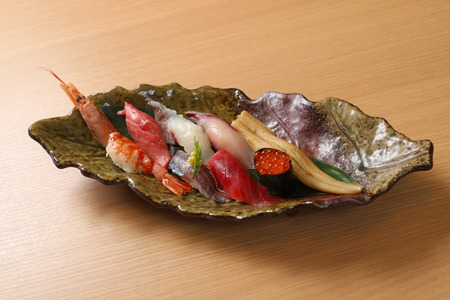 【木の風】厳選！木の風コース（ボトルワイン付き）お食事券２名様分