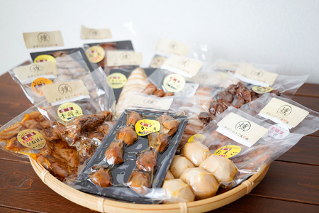 《12回定期便》こだわりの燻製詰め合わせ4種【2025年 兵庫県食品産業協会会長賞受賞の牡蠣の燻製が入っています】人気の燻製 安心・安全 手作り 芳醇な香り 奥深い味わい スモーク 燻製好き 播州百日